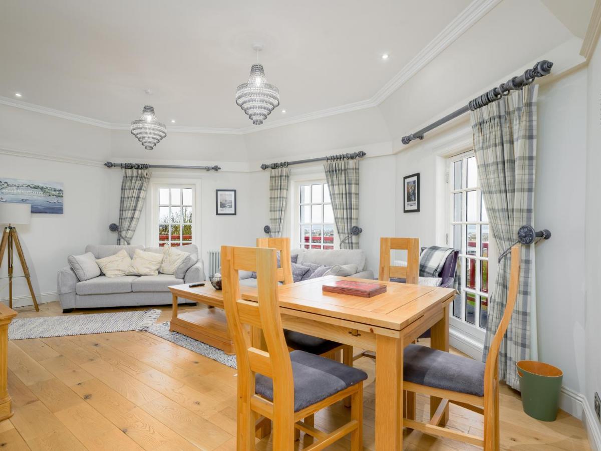 Pass The Keys Historic Ramsay Garden Apt With Balcony Views Edimburgo Exterior foto